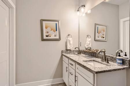 Villa New Build 5 Min To Broadway Sleeps 10 Nashville Exterior foto